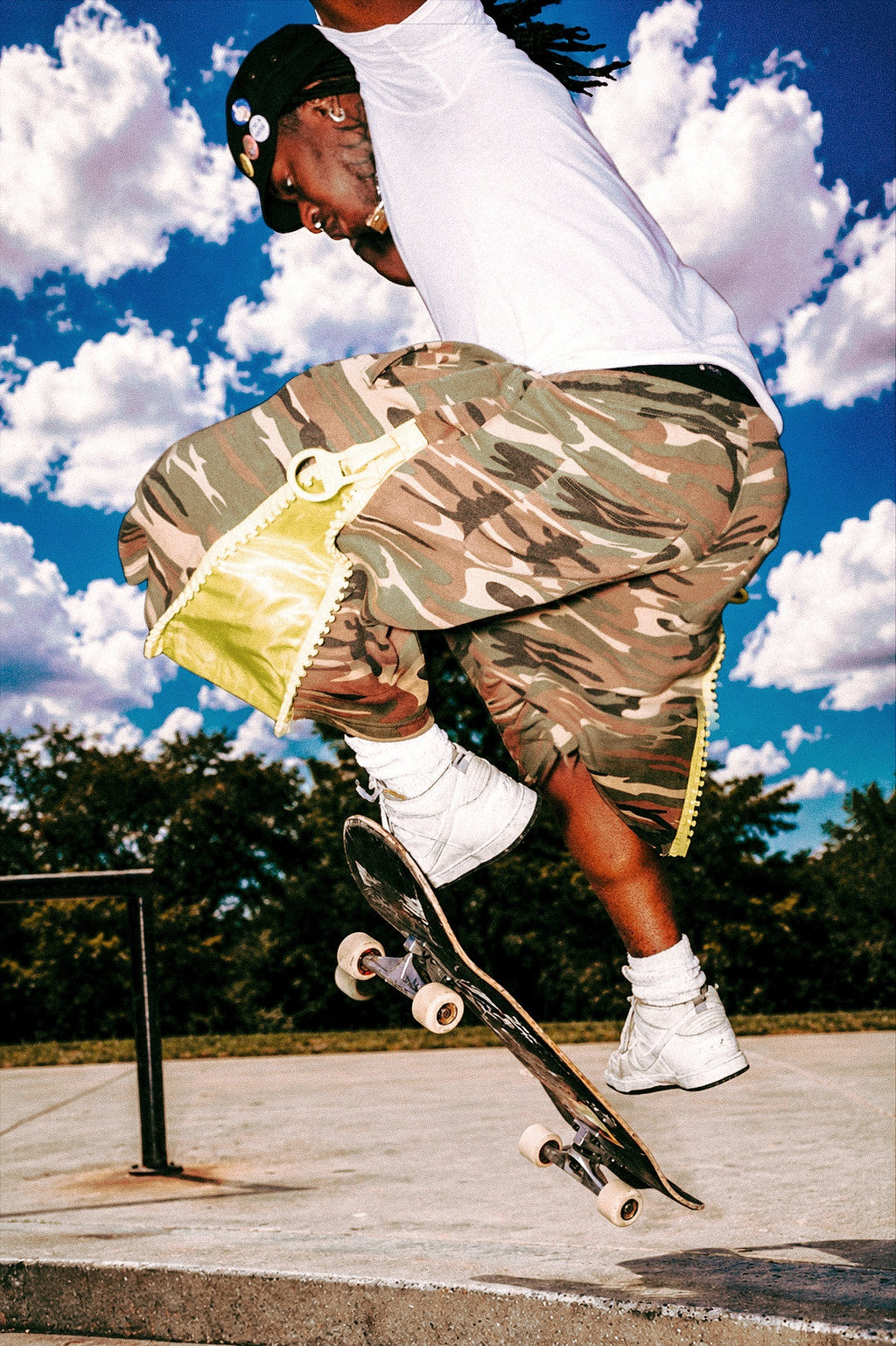 CAMO REVEAL SHORTS